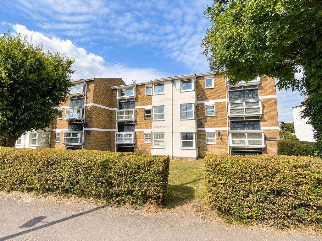 Main image of property: Burnt Oak Lodge, London Road Hadleigh, Hadleigh, Benfleet