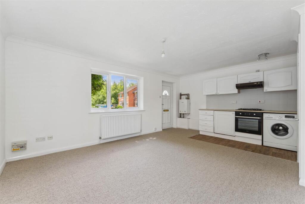 Apartment in Guildford, Ash - View 3