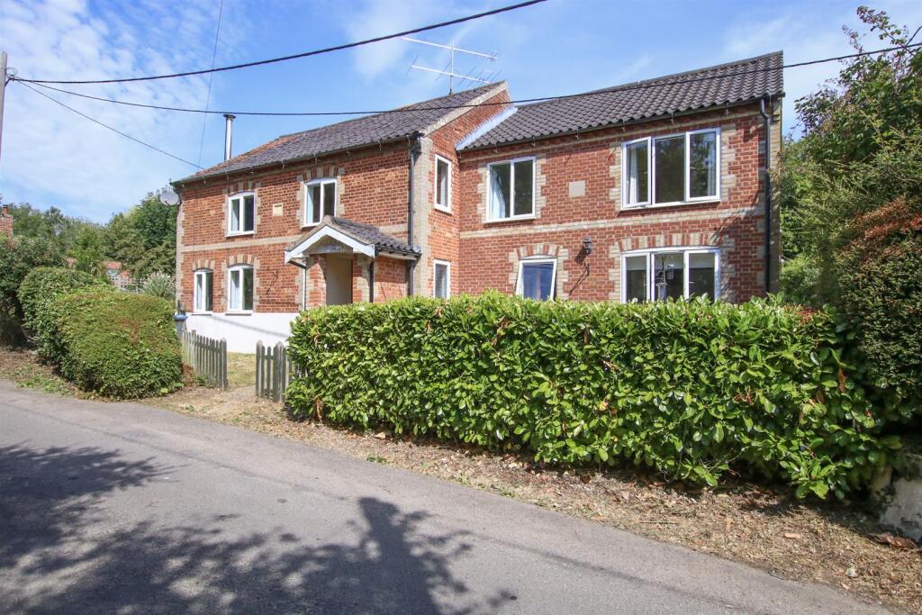 Main image of property: Curlew Green, Kelsale, Saxmundham