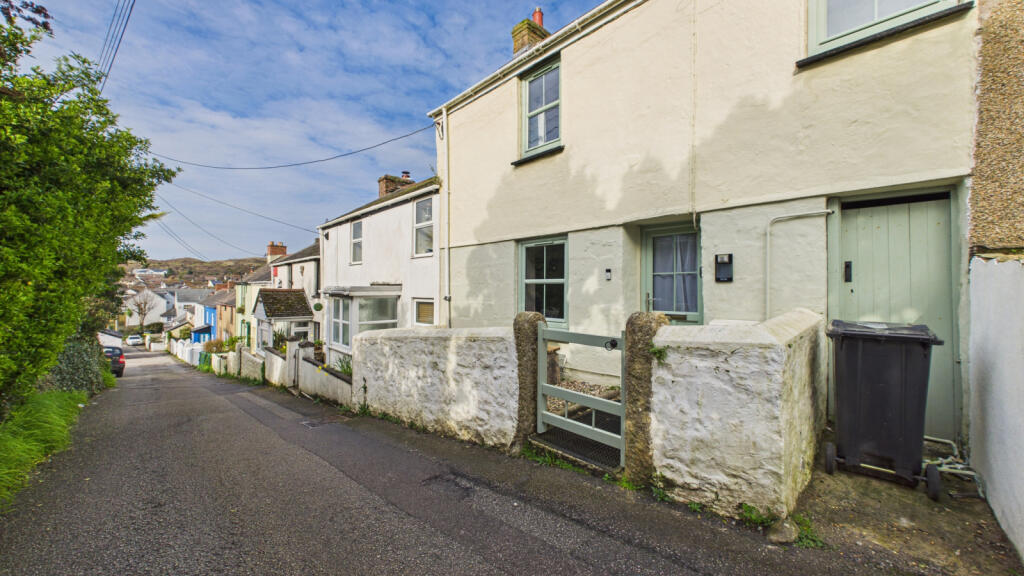 Main image of property: Caroline Row, Hayle, Cornwall, TR27 4EQ