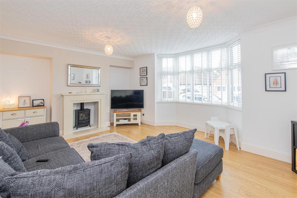 House in Kettering, Brambleside - View 4