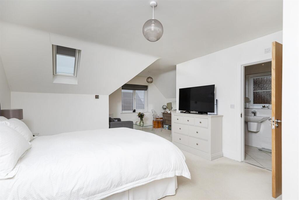 Additional image 20 of Weavers Way, Scholes, Cleckheaton