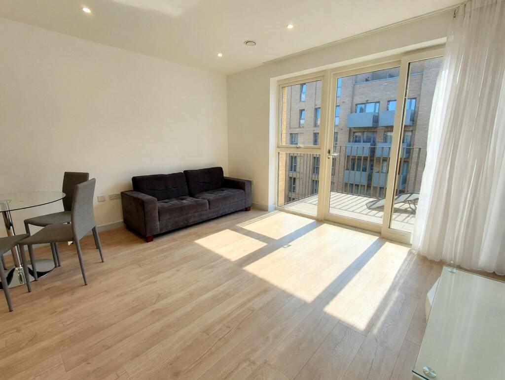 Main image of property: Eider Apartments, Hendon Waterside, London NW9