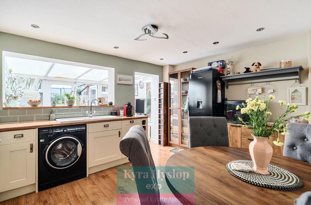 House in Exeter - View 4