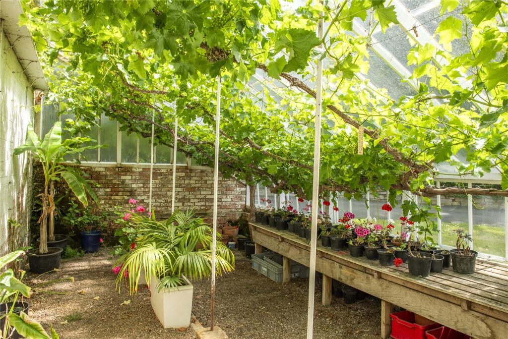 Additional image 42 of Thorne, Somerset, BA21