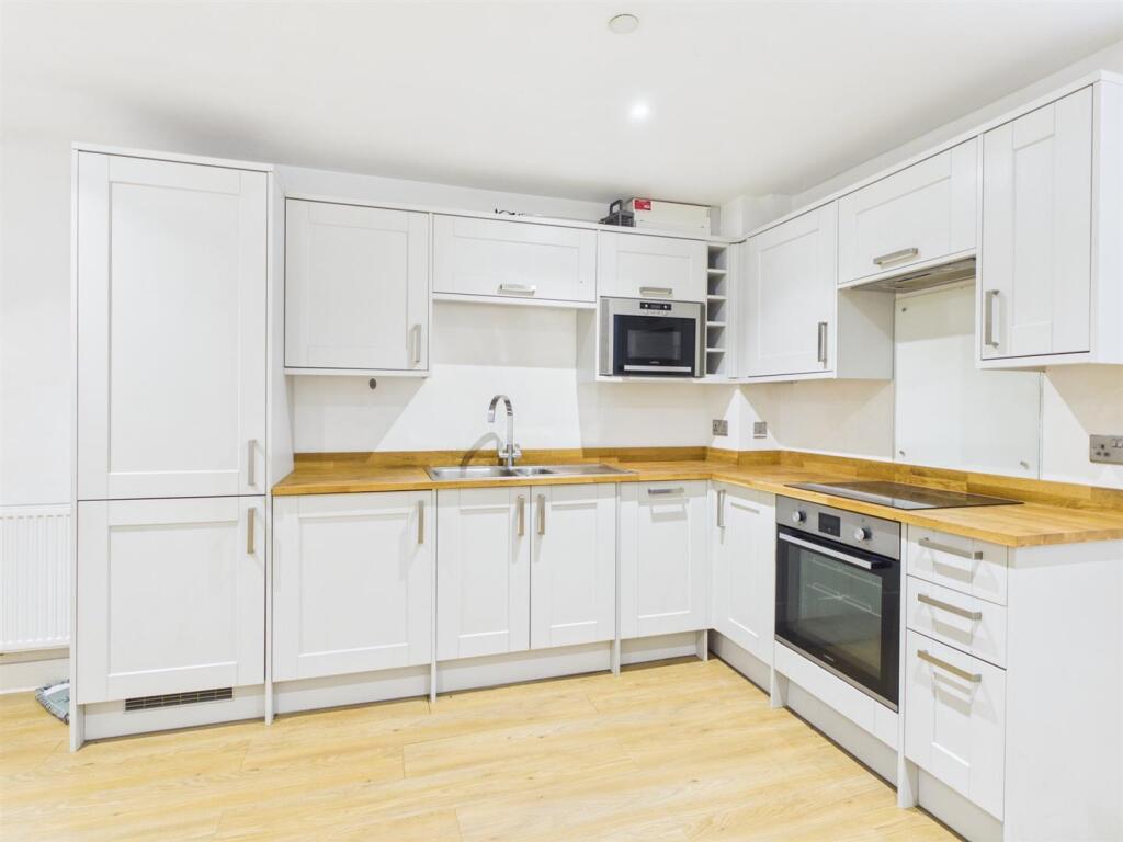 Apartment in Coventry - View 2