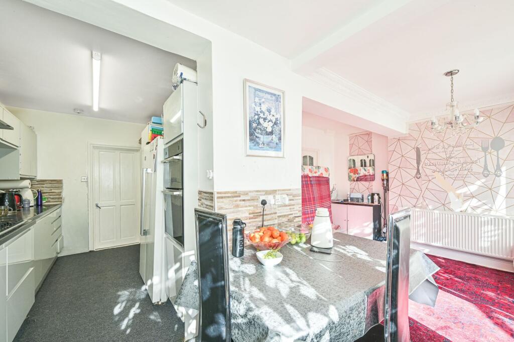 House in London - View 4