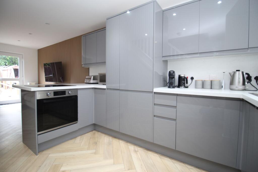 House in Southampton - View 3