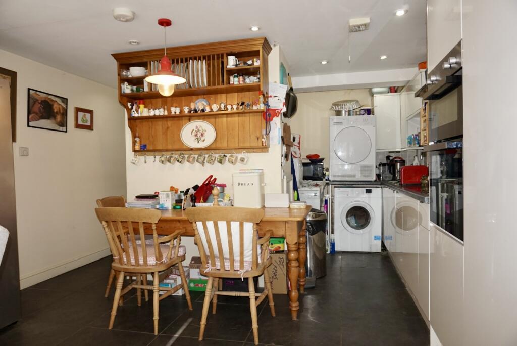 Apartment in Rochester - More