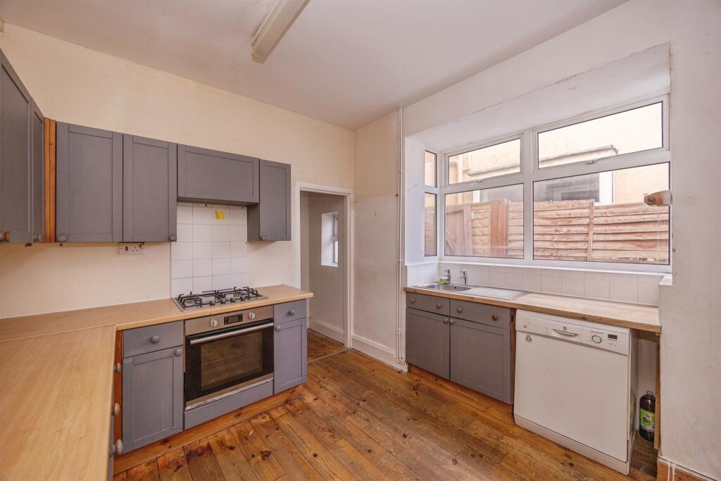 House in Portsmouth - View 4