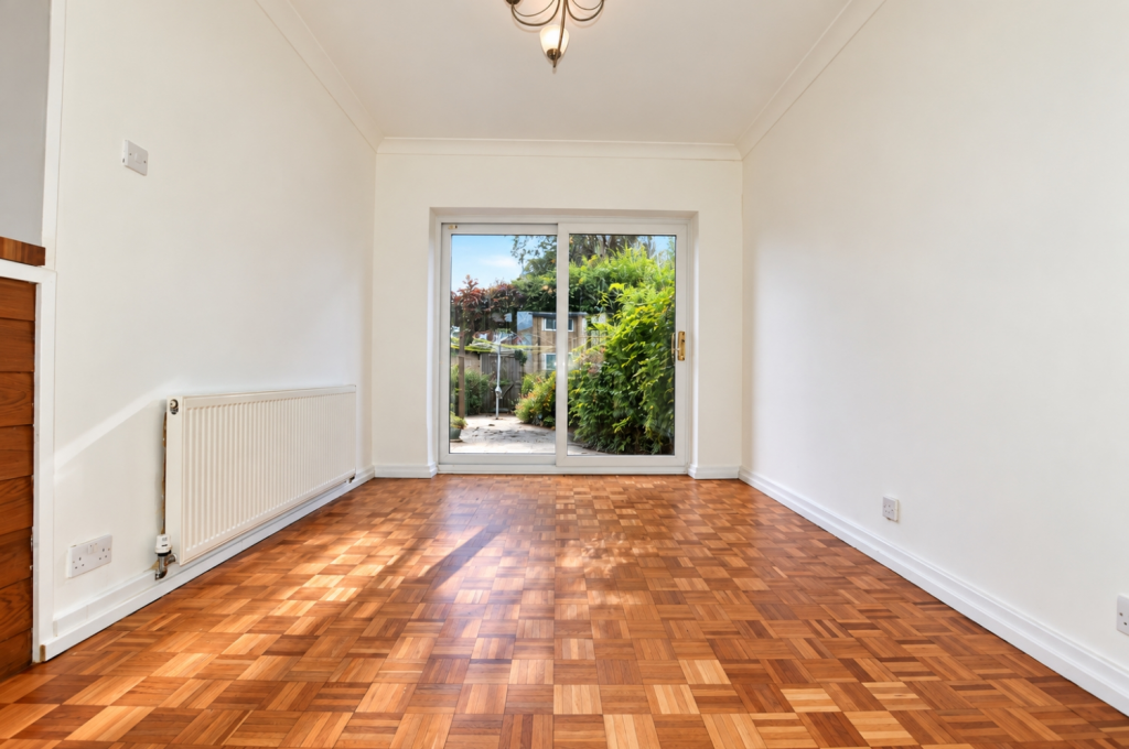 House in Romford - View 2