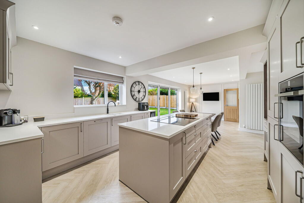 Pagefield Crescent, Clitheroe, BB7 1LH photo 4