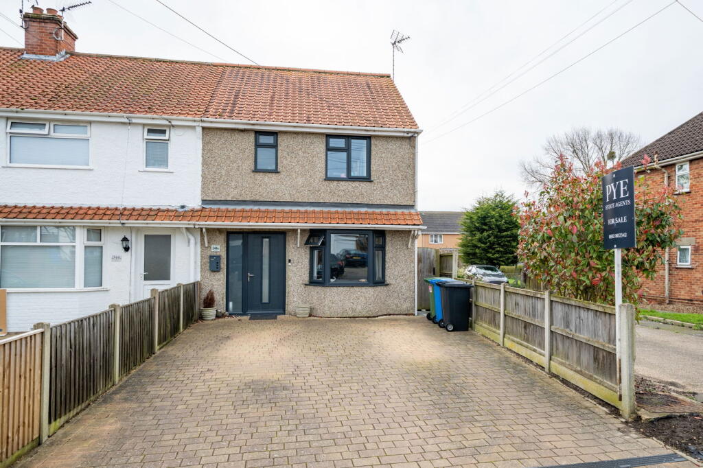 Main image of property: Long Road, Lowestoft, NR33 9DL