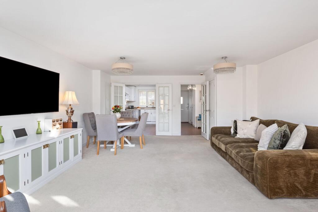 House in Redhill - View 4