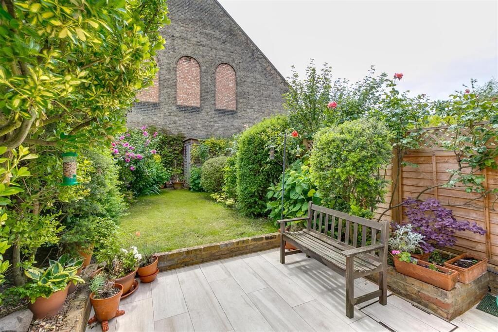 House in London - View 4