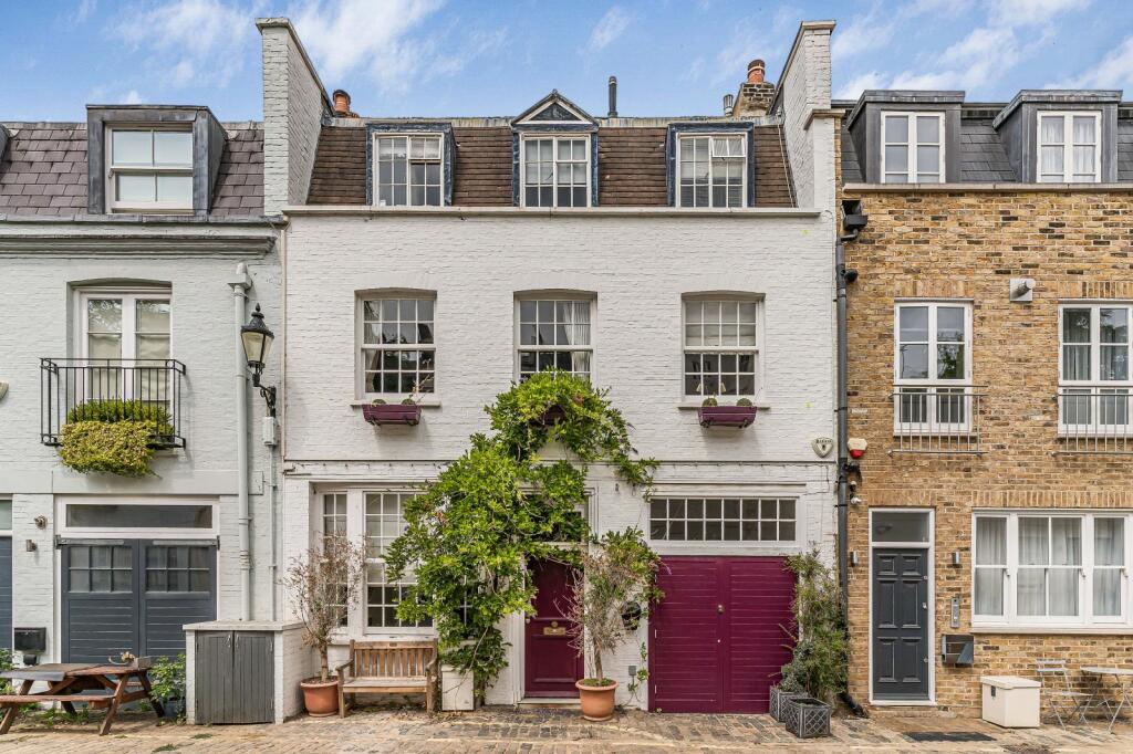 Main image of property: Hyde Park Gardens Mews, London, W2