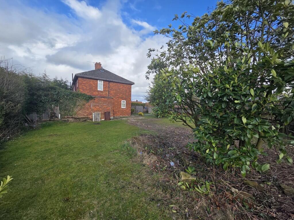 3-bed terraced on St Leonards Avenue, Thrybergh, £110,000