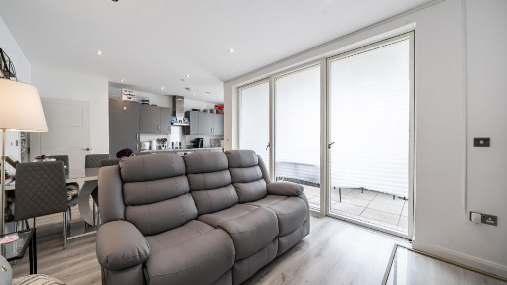 Main image of property: Chamberlin Mansions, Fielders Crescent, Barking, IG11 0ZQ