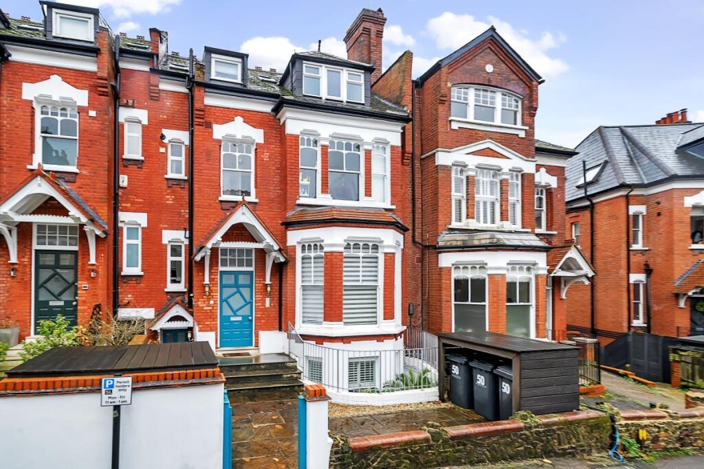 Main image of property: Church Crescent, London, N10