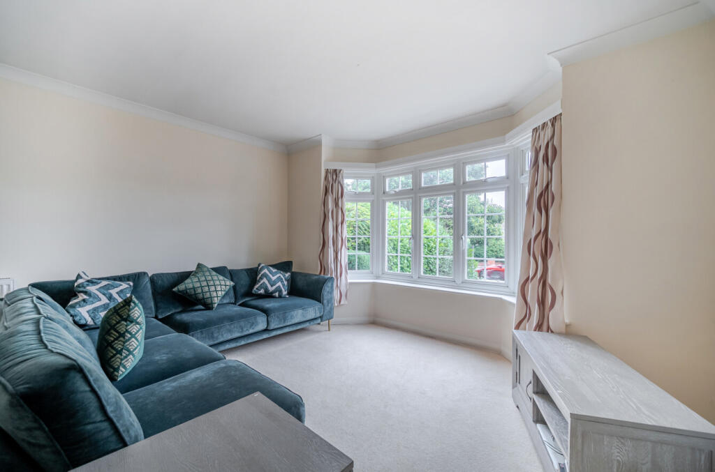 Apartment in Hart, Fleet - View 5