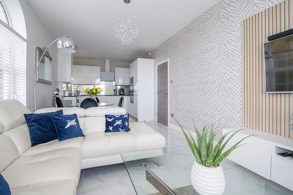 Apartment in Penarth, Vale of Glamorgan - View 5