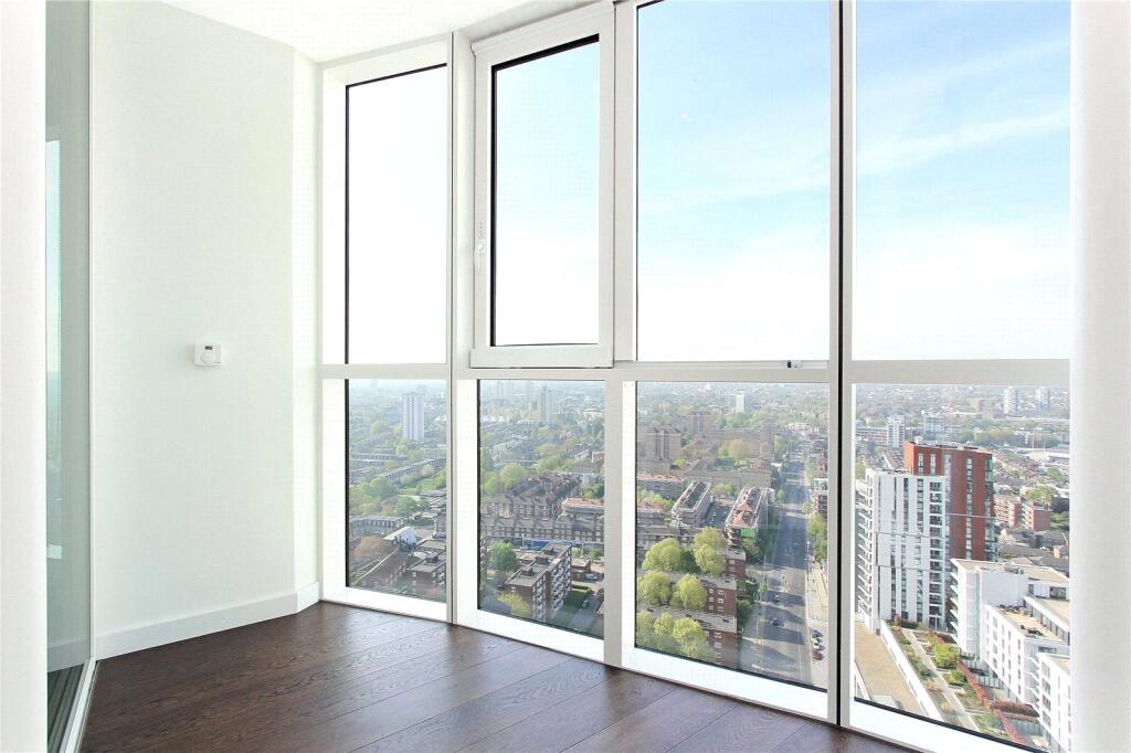 Apartment in London, Vauxhall - More