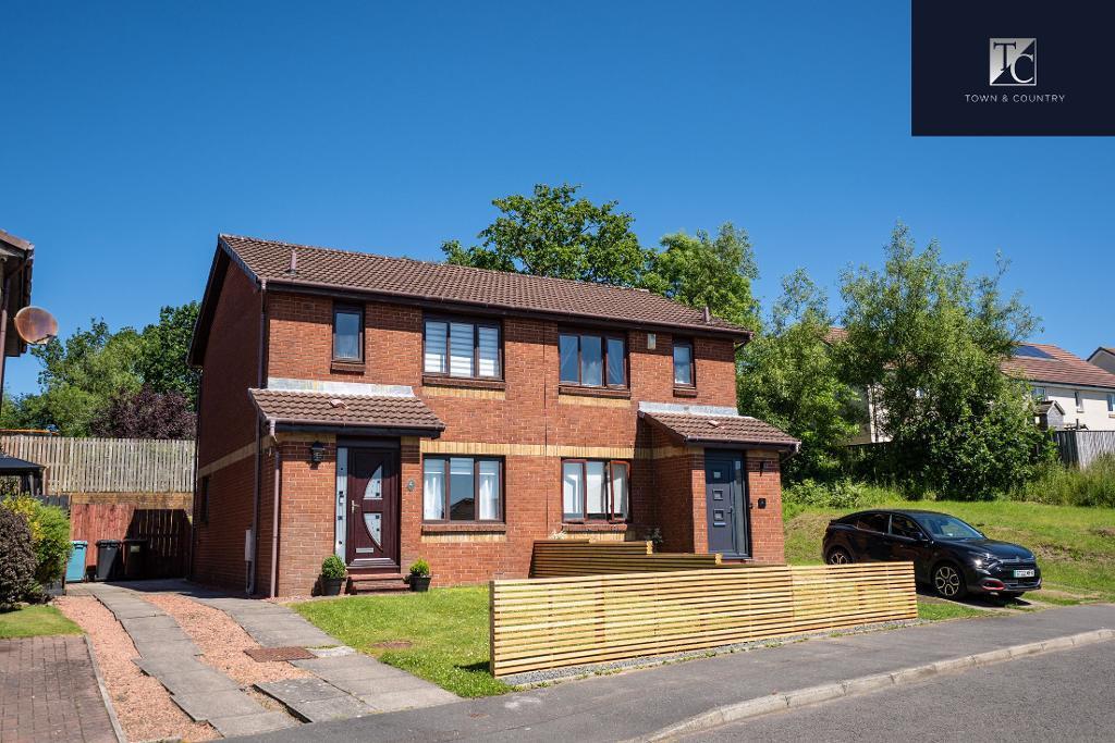 House in Gartcosh, North Lanarkshire - More