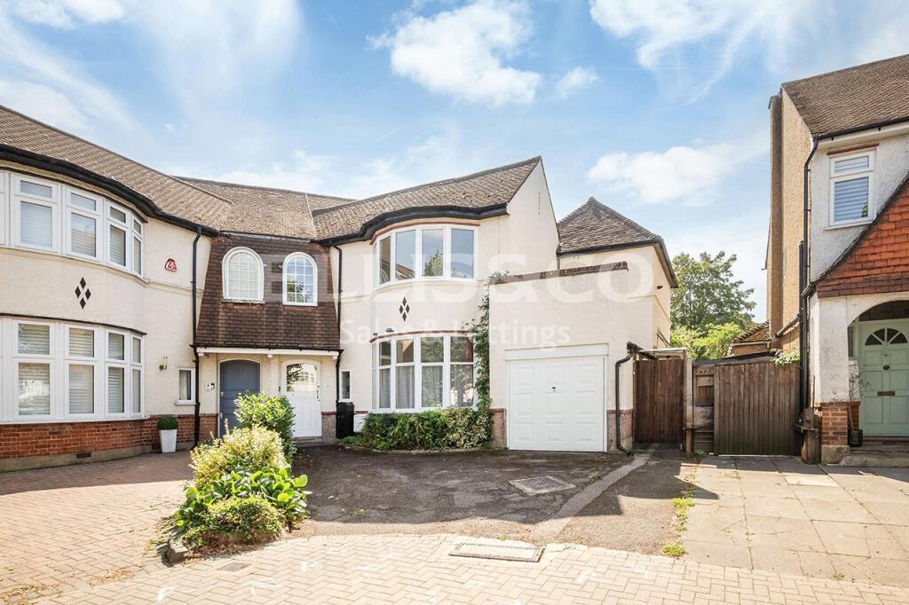 5-bed semi-detached on Brockenhurst Gardens, Mill Hill, London, NW7, £1,200,000