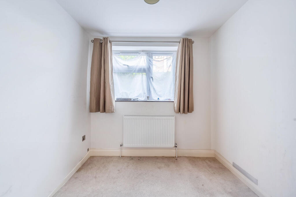 Apartment in London - More