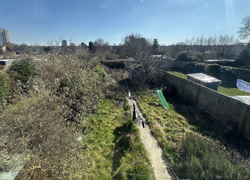 House in Oxford, Blackbird Leys - View 4