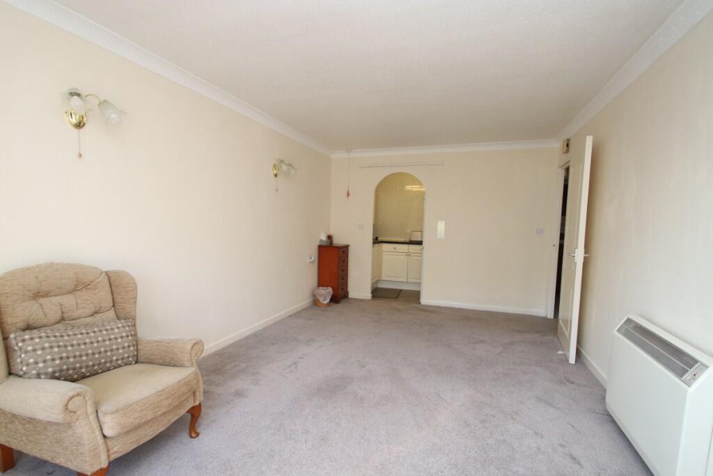 Apartment in Portsmouth - View 4