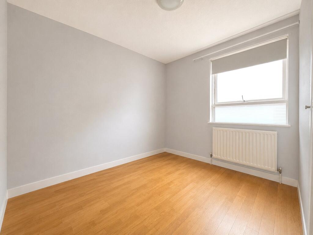 Stoneycroft Close, London, SE12 - More