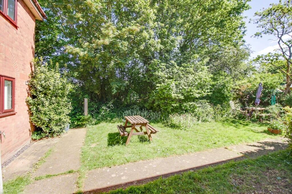 Cornwallis Drive, Eaton Socon, PE19 photo 2