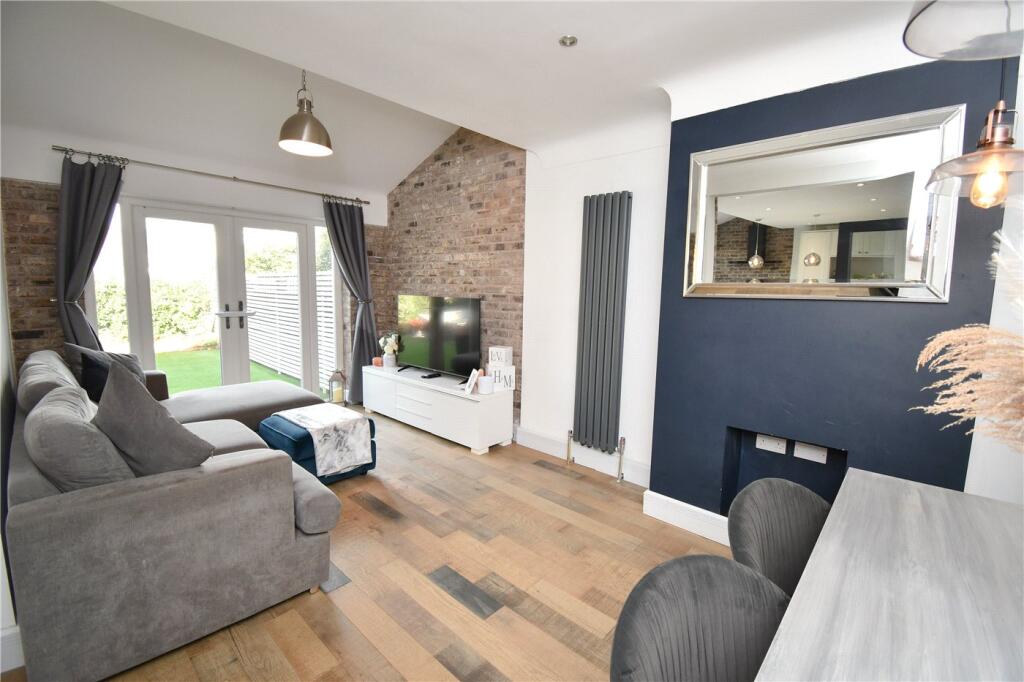 Rigby Drive, Greasby, Wirral photo 4