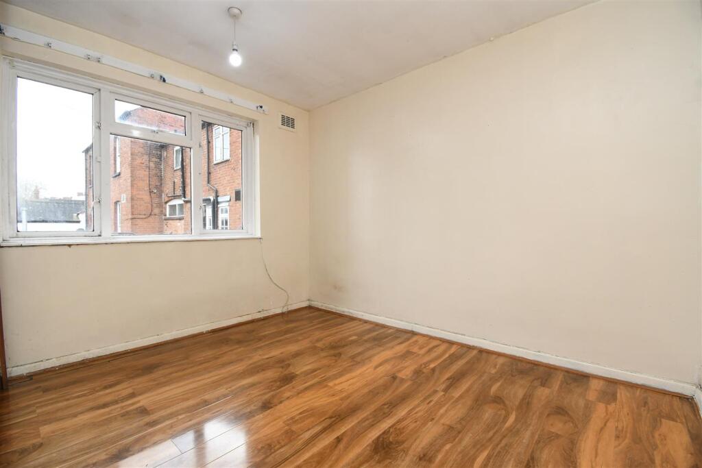 Apartment in Warwick, Milverton, Royal Leamington Spa - More