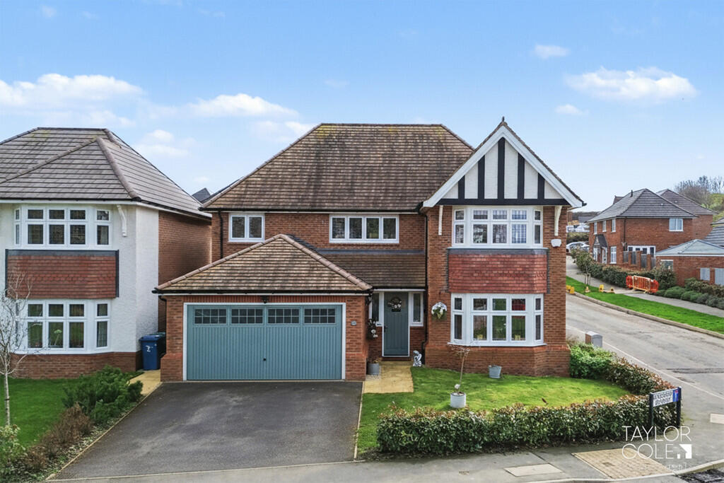 Main image of property: Rangemoor Crescent, Amington