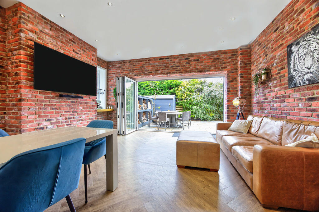House in Newcastle upon Tyne - View 4