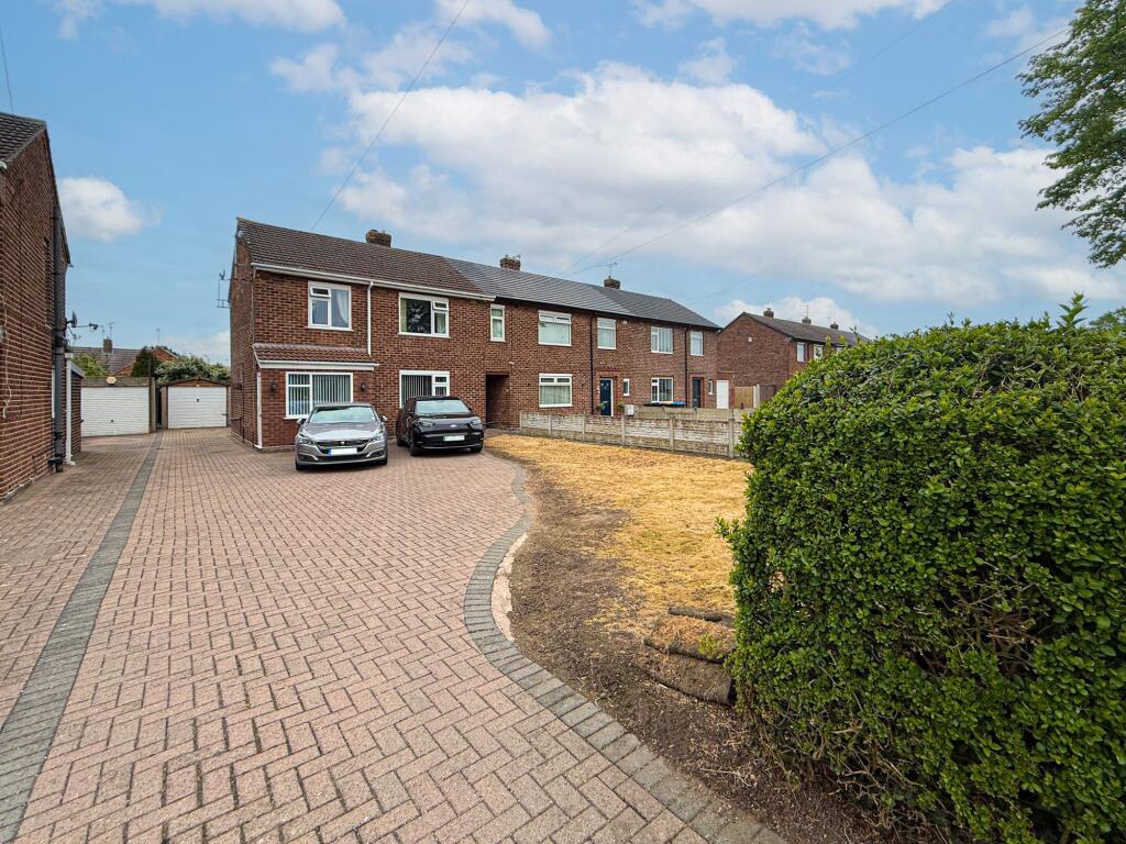 Main image of property: Pooltown Road, Whitby, CH65