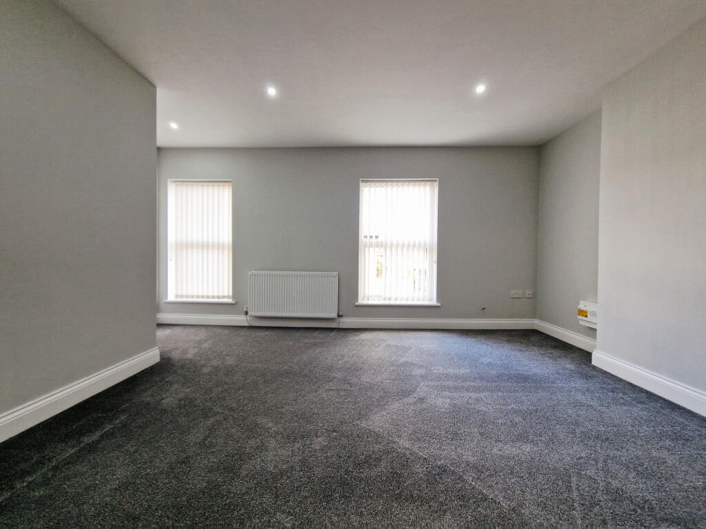 Apartment in Preston - View 4