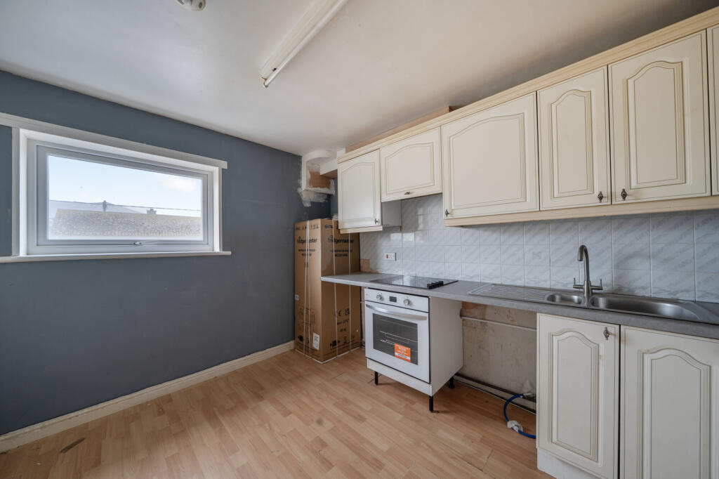 Apartment in Truro - View 4