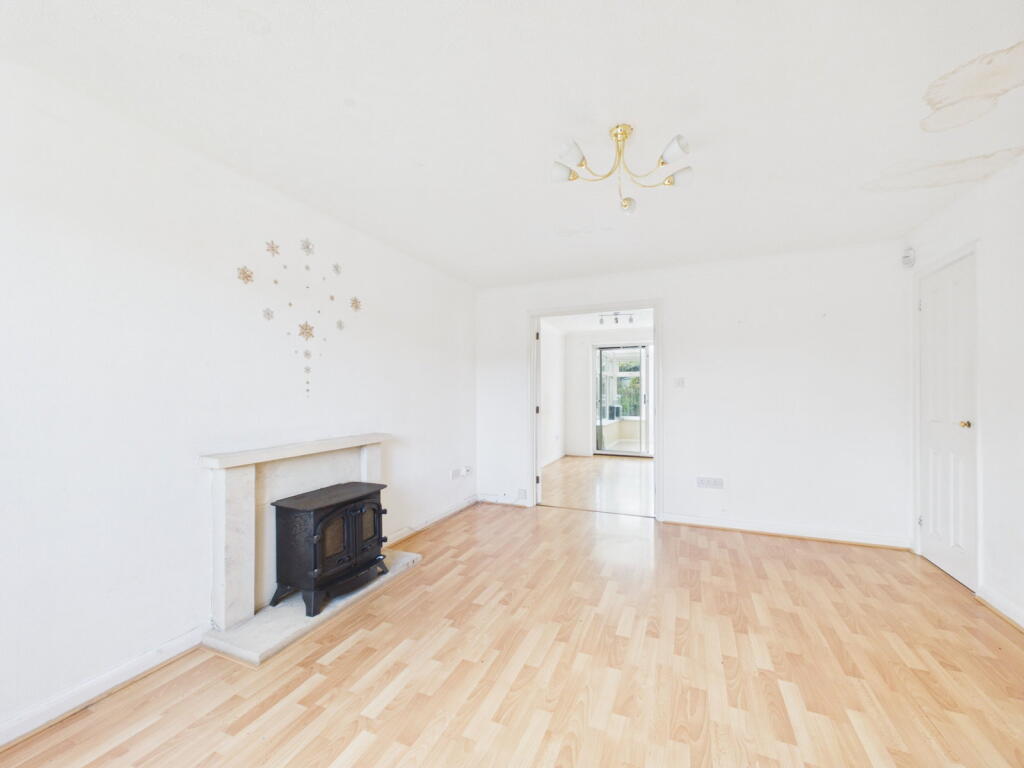 House in Rochester, Halling - More