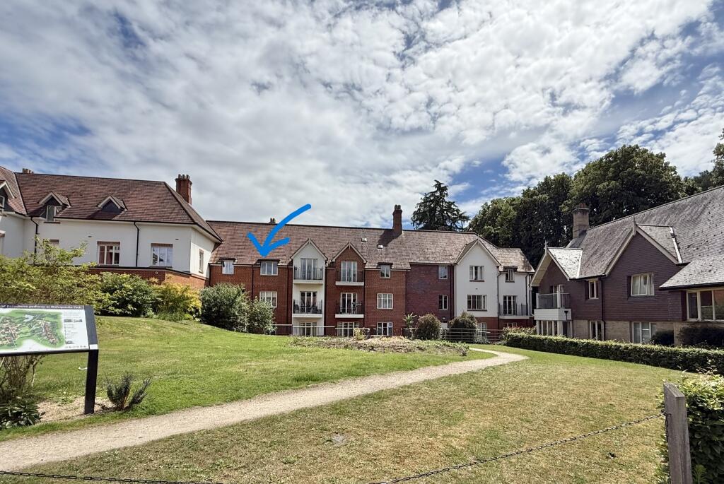 Main image of property: 51 Garnier Drive, Bishopstoke Park