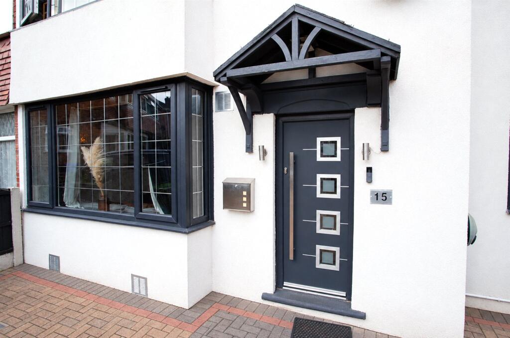 House in Manchester, Greater Manchester - View 4
