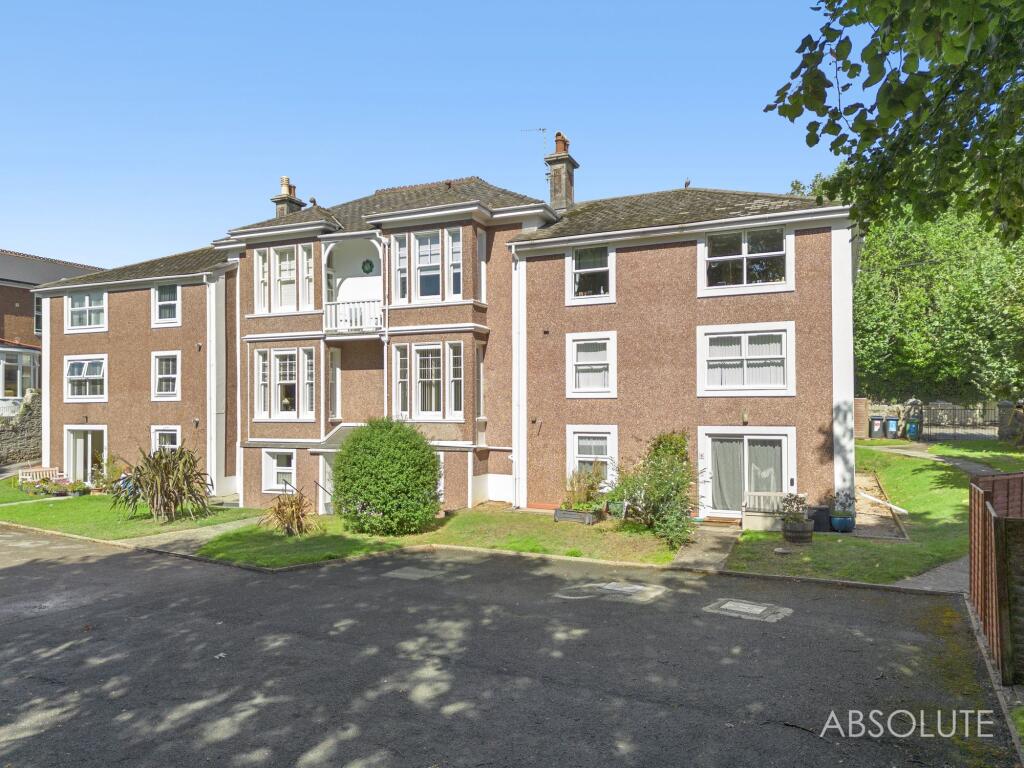 Apartment in Torquay, Torbay - View 5