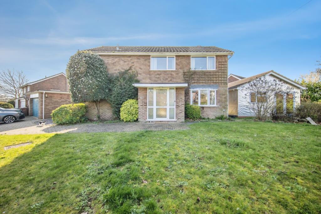 Danescourt Avenue, Stowmarket, Suffolk, IP14 photo 4