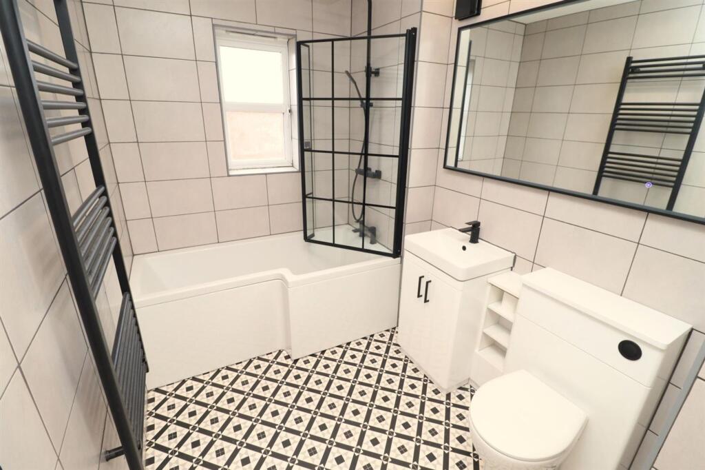 Main image of property: Black-A-Tree Road, Nuneaton, CV10
