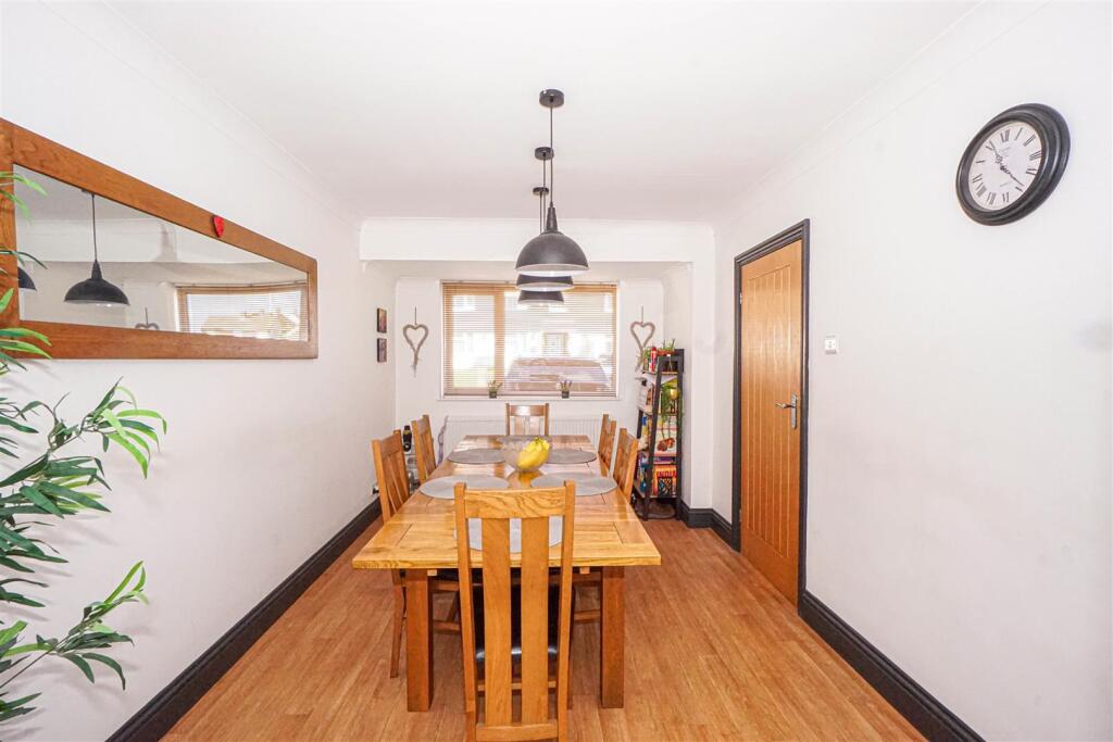 House in Tonbridge - More