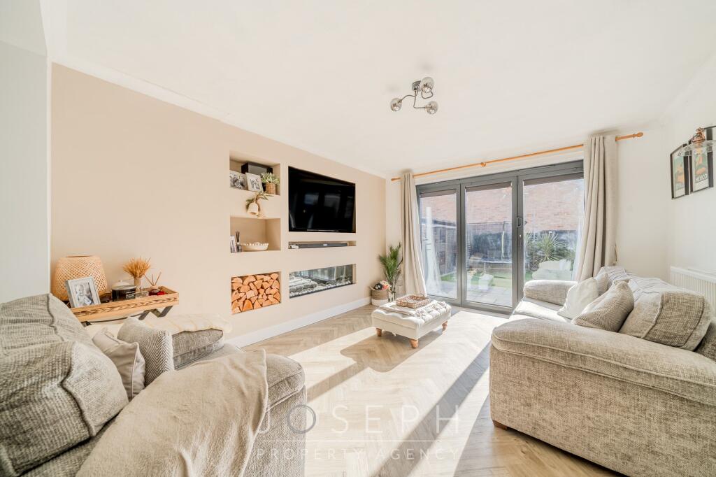 Hawthorn Drive, Ipswich, IP2 - View 4