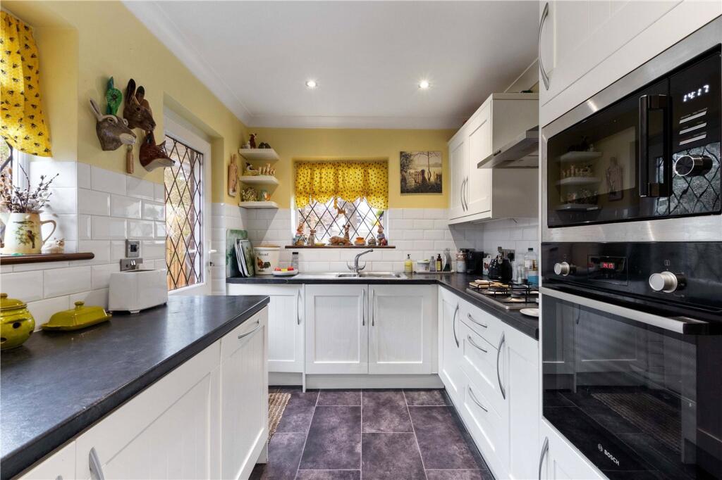 House in Portsmouth - View 3