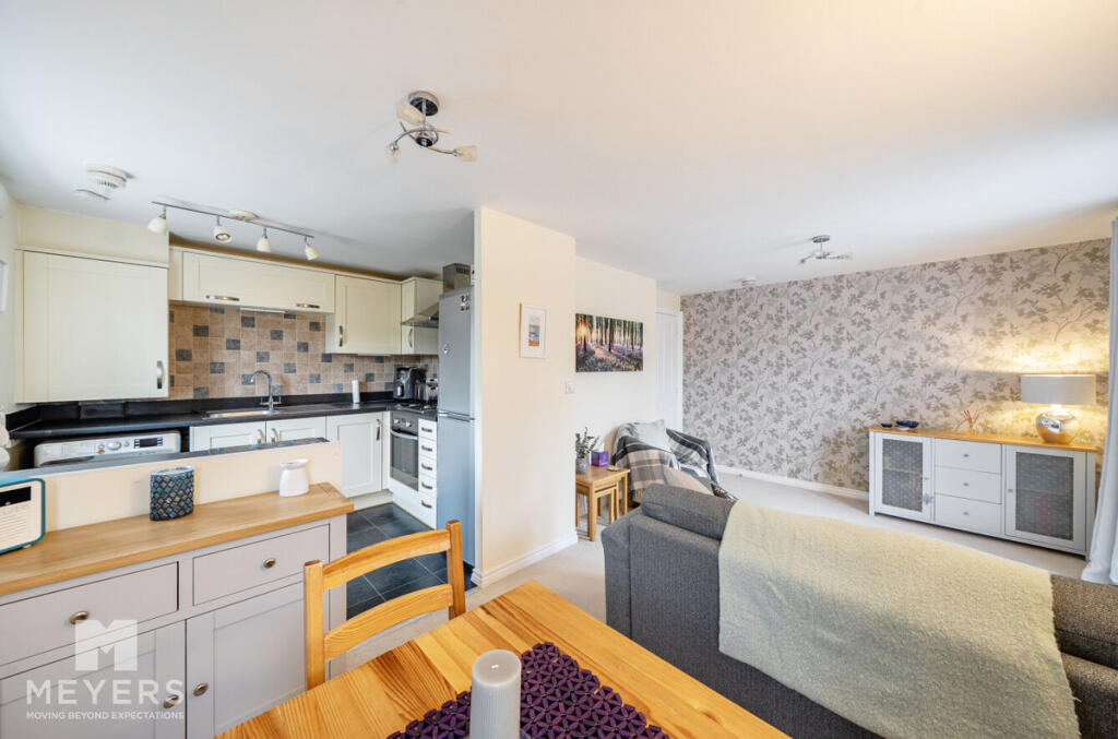 Apartment in Dorchester - View 4
